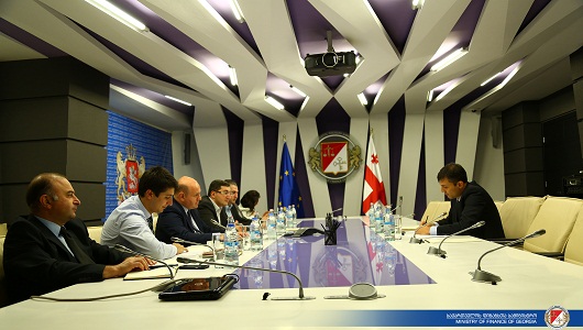 ფინანსთა მინისტრი ნოდარ ხადური საერთაშორისო სავალუტო ფონდის მუდმივ წარმომადგენელს საქართველოში აზიმ სადიკოვს შეხვდა