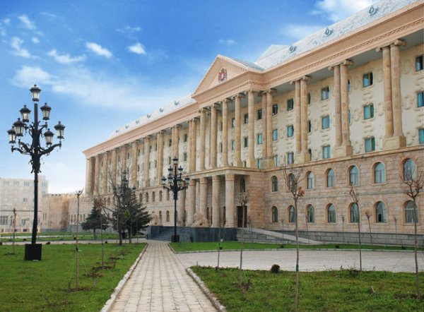 თბილისის საქალაქო სასამართლო ლევან როსტოშვილთან და ლაშა კურტანიძესთან დაკავშირებით განცხადებას ავრცელებს