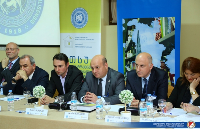 ნოდარ ხადური სამაგისტრო პროგრამა „საჯარო მმართველობის" კურსდამთავრებულთა შეხვედრას დაესწრო