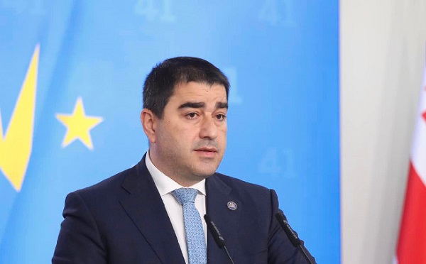 ქართველი როდიონოვები თეა წულუკიანს მიუვარდნენ სახლში - შალვა პაპუაშვილი