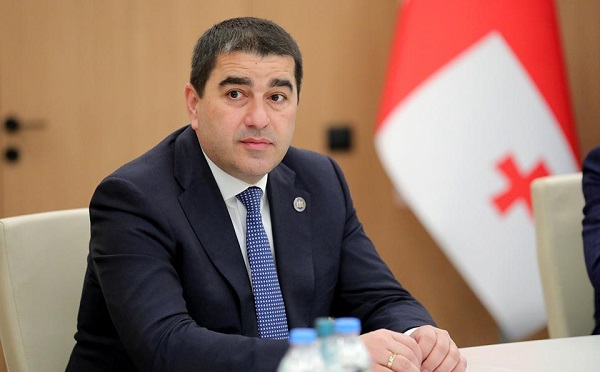 ბრიტანეთის საელჩო აპირებდა ექსტრემისტული შეხედულებების მქონე ადამიანების დაფინანსებას  -  შალვა პაპუაშვილი