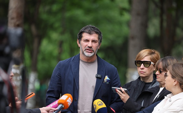 კახა კალაძე  დიდი ბრიტანეთის საელჩოს კეთილსინდისიერებას კითხვის ნიშნის ქვეშ აყენებს - "თუ კეთილსინდისიერები არიან, გაასაჯაროონ, ვის აფინანსებდნენ"