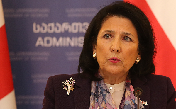 პრეზიდენტი ცხინვალის რეგიონში ქართულწარწერიანი მედიკამენტების აკრძალვასთან დაკავშირებით საერთაშორისო ორგანიზაციებს მიმართავს